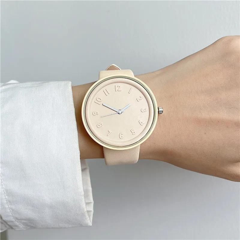 Makaron Color Series Women's W - đánh giá và giá Minimalist Thin Watch